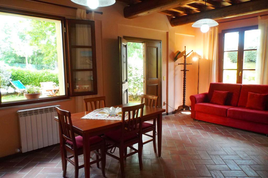 Apartments Borgo Toscano ガンバッシ・テルメ エクステリア 写真